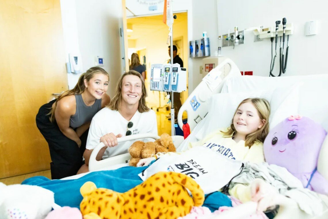 As part of child cancer awareness month, Jaguars quarterback Trevor Lawrence and his wife Marissa made a special visit to Wolfson Children’s Hospital on Sept. 5.